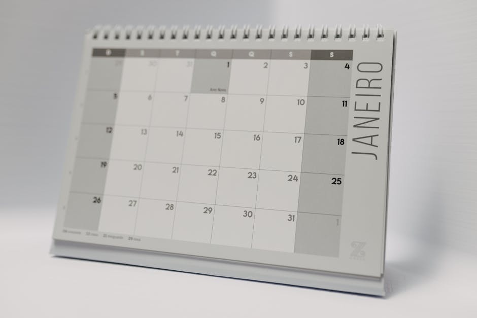 Minimalist desk calendar displaying the month of January with clean design.